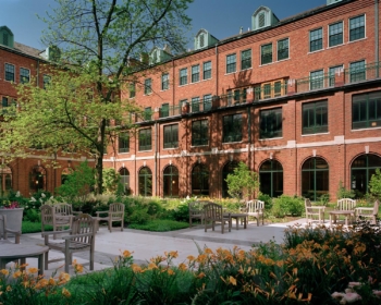 Courtyard, Servants of the Immaculate Heart of Mary Motherhouse, Monroe, Mich., 2003. © Barry Halkin / SMP Architects